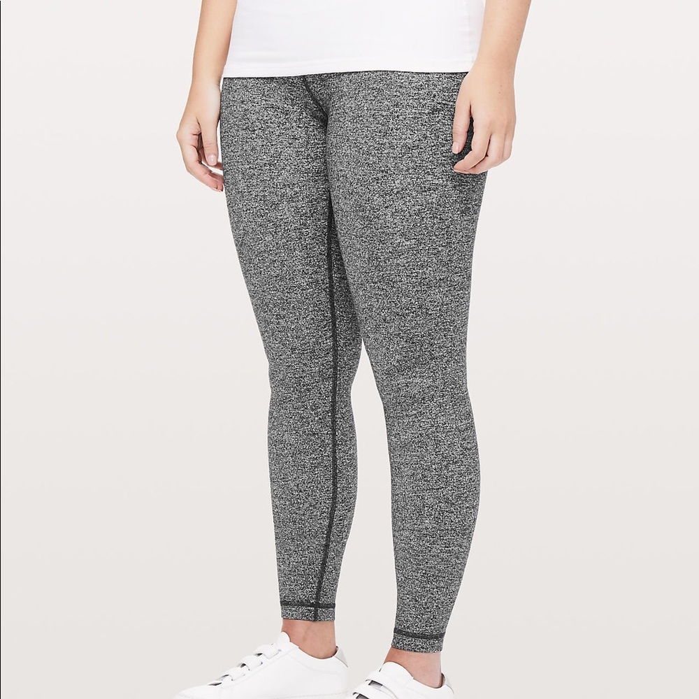 lululemon Wunderunder High-Rise in Heathered Black